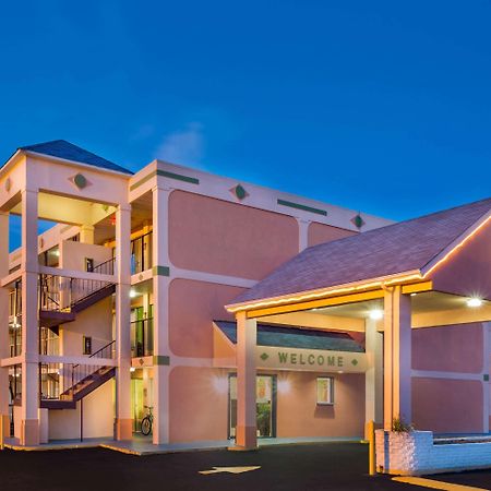 Super 8 Hotell Ashland Exteriör bild