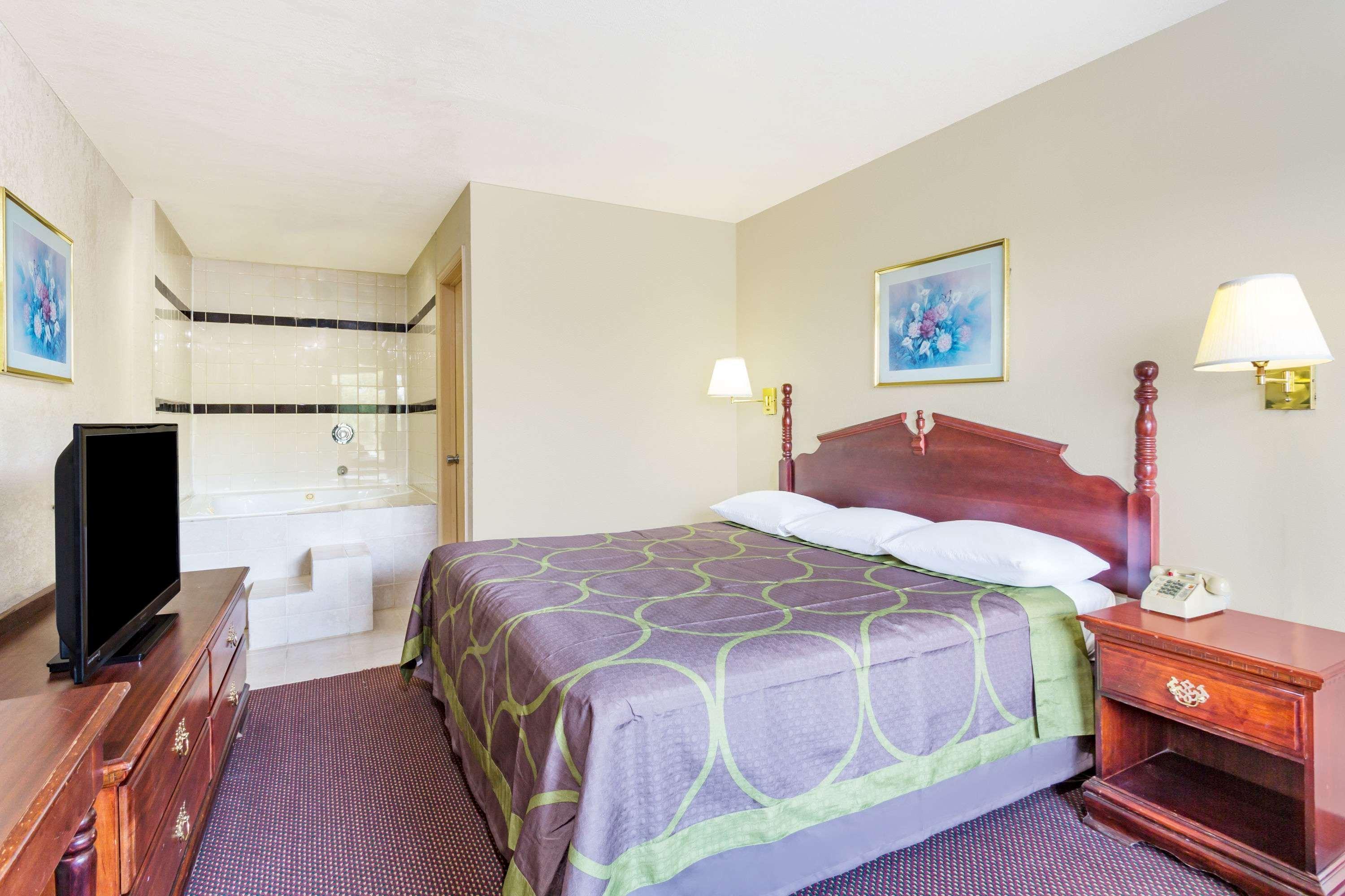 Super 8 Hotell Ashland Exteriör bild