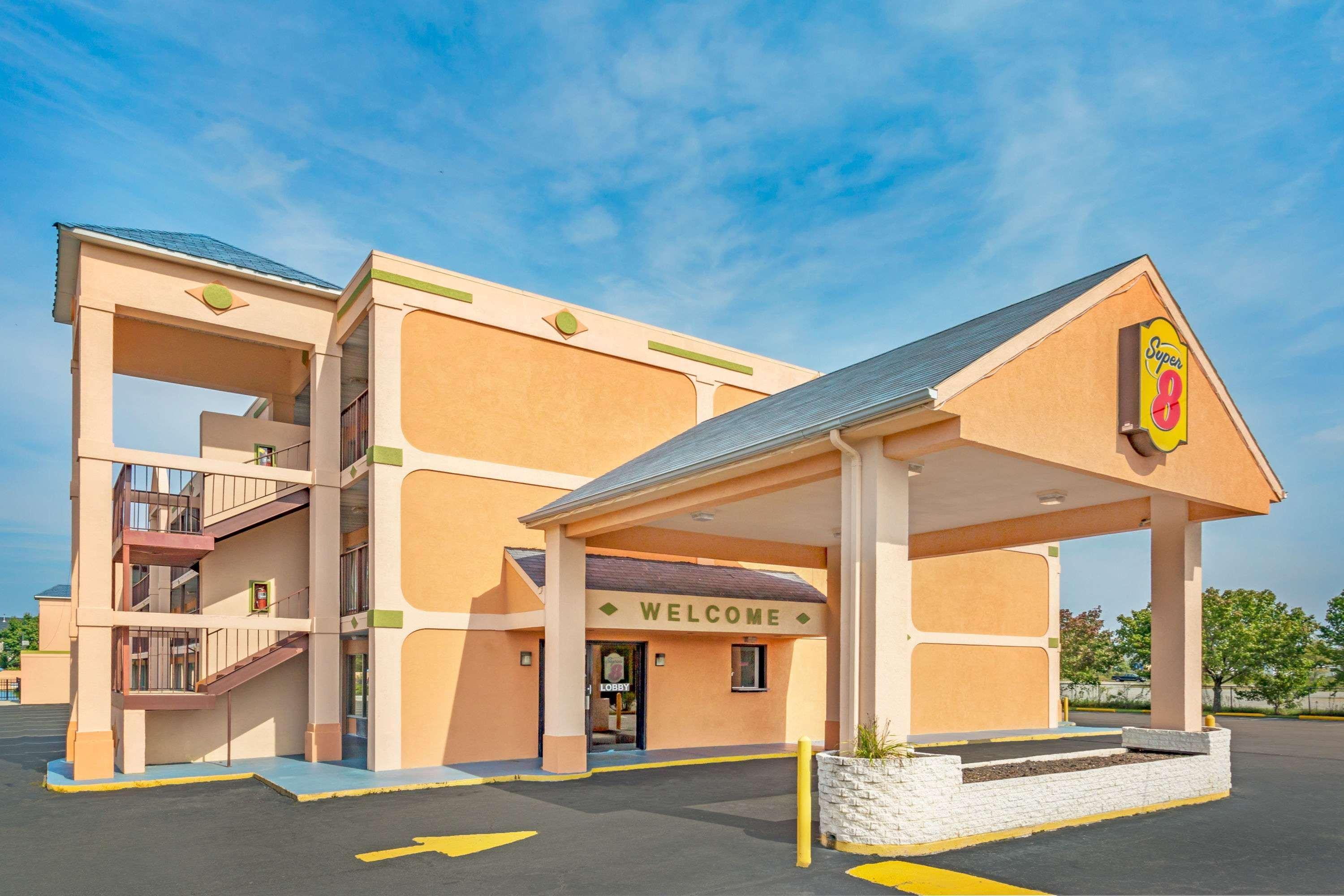 Super 8 Hotell Ashland Exteriör bild