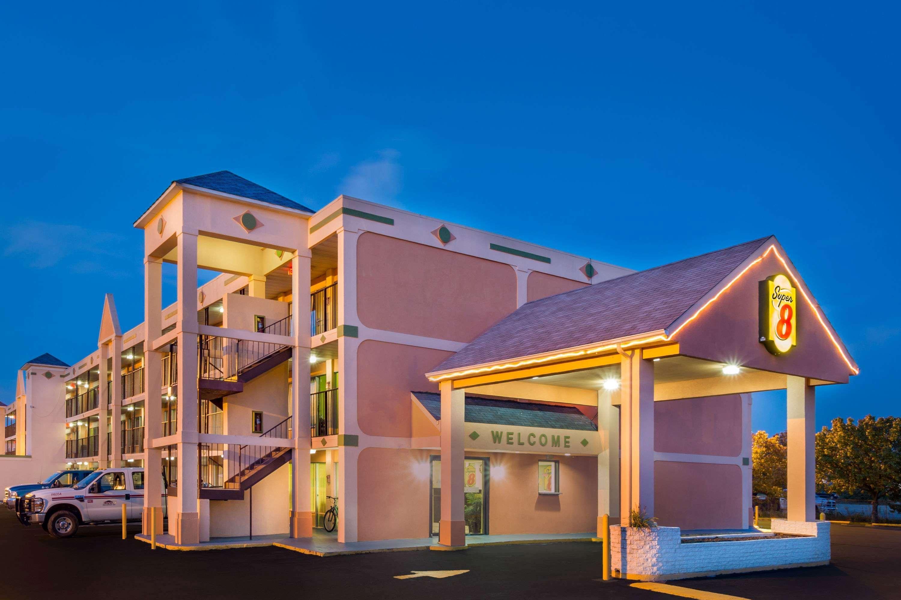 Super 8 Hotell Ashland Exteriör bild